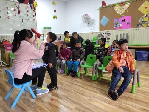 孩子们|孩子上幼儿园，可能正默默忍受“新型冷暴力”，家长别啥也不知道