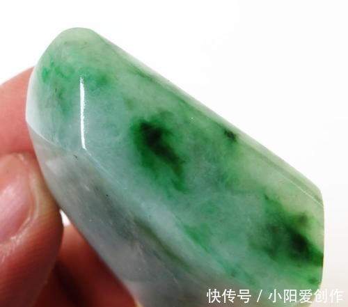 技术活|翡翠看“藓”是个技术活,“绿随黑走”是真的吗