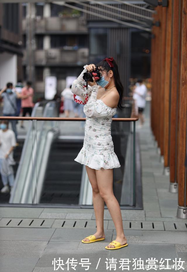 微胖小姐姐的裙装,轻松藏住“小肉肉”,凸显时尚魅力