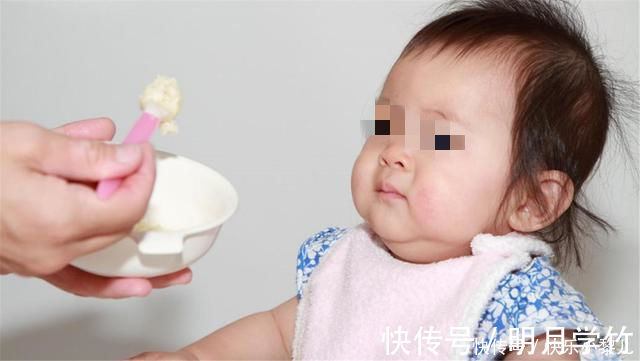 医生|孩子2岁能吃“大人饭”吗?医生:低于这个年龄,再馋也别喂