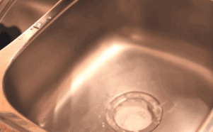 下水道|把小苏打撒到家中多个角落里，第二天起床看呆了