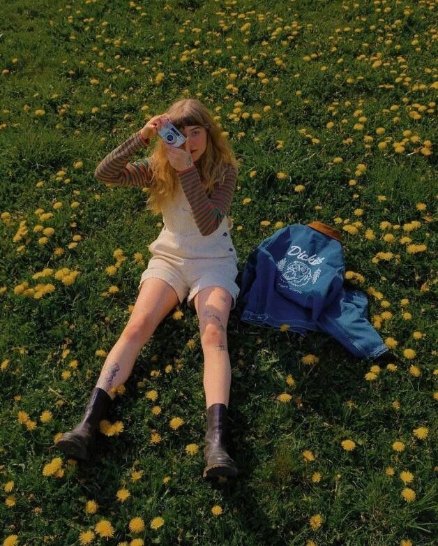 博主|德国博主复古明亮胶片色彩日常穿搭 原来学生党也可以酷酷得很可爱