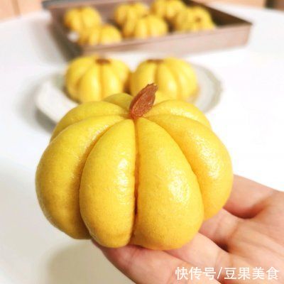 豆沙|不需要模具，一次成功的豆沙南瓜包