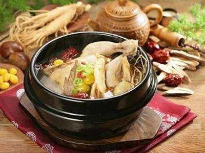 洗头|她五年内剖腹产4次,还学外国人不坐月子,如今现状怎样了