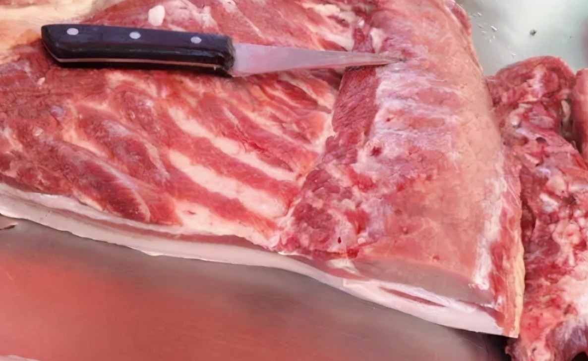 猪肉买多了，别直接放冰箱，老屠夫教你1招，3个月不坏，口感鲜嫩