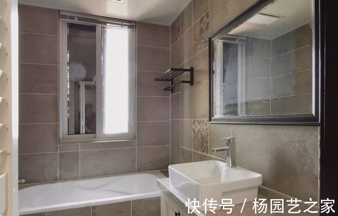 地方|卫生间那么小，小户型的毛巾架放哪里？这些地方用上