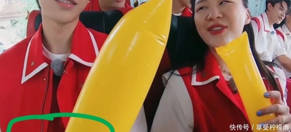 李晨|《奔跑吧兄弟》金靖狂撩蔡徐坤,这对CP太逗了