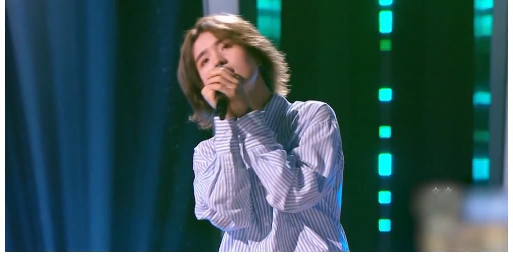 尹毓恪|《好聲音2021》第一場(chǎng)PK，快樂(lè)男聲季軍被淘汰，那英的選擇很明智