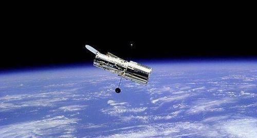 人类的第三只眼：“近视眼”哈勃望远镜，戴上眼镜，超长服役30年