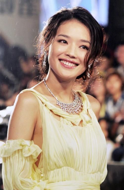 花木兰|方脸适合什么发型?想给方脸 “削骨”并不难,3步教大家选发型