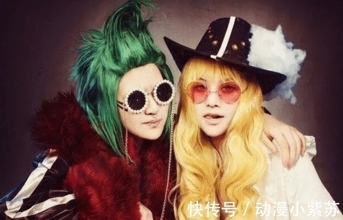 cospl《海贼王》cosplay神还原,女帝霸气回眸,黄猿打破“次元壁”