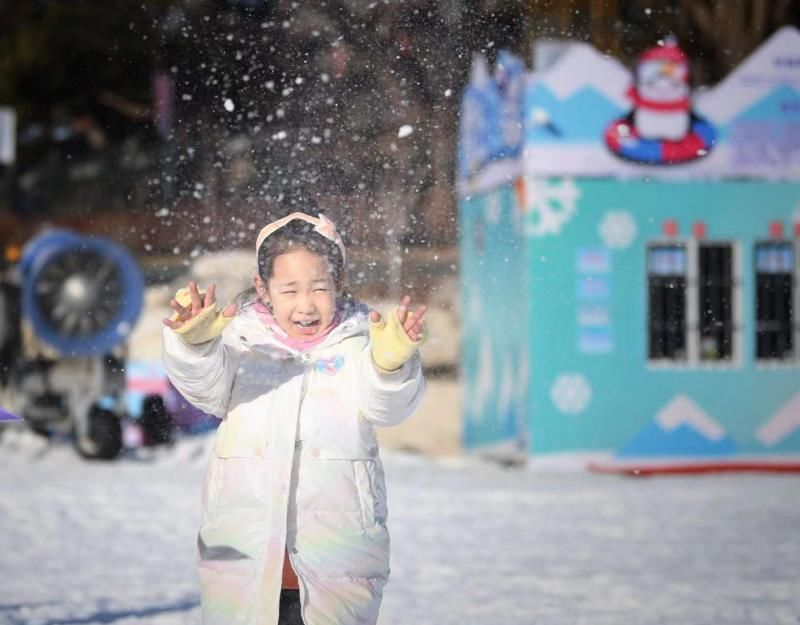 雪地|新年去滑雪！陶然亭、紫竹院、玉渊潭三大雪场今日开放