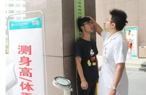 身高|初中生标准身高表出炉,男女生各有不同,看看你家娃达标了吗?