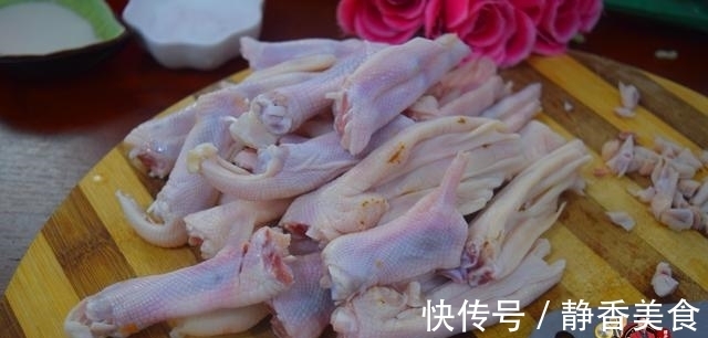 鸭掌|蒜汁鸭掌最好吃的做法，简单美味又下饭，看看你喜欢吃不？