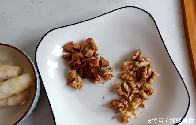 冬天黑芝麻不要单独吃,加此3样才大补,每天1碗,身体猛如虎