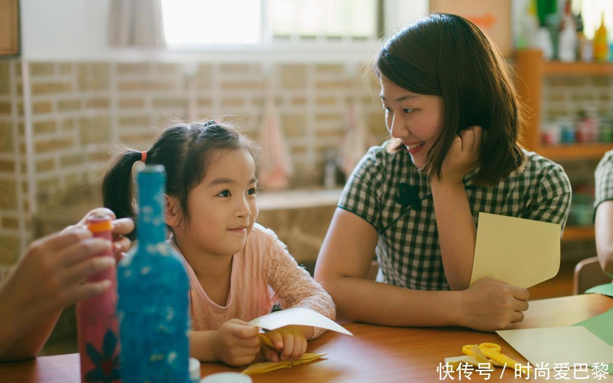 同学|“老师，他没有放好椅子”爱告状的孩子，怎么交得到朋友？