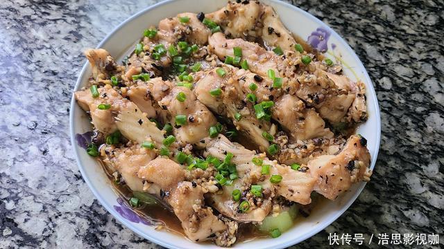  鱼肉这样做味道更香，做法简单又营养，我家经常吃的一道家常菜
