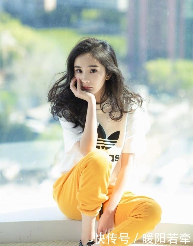 肤色|最容易显黑的4种颜色，黄皮女孩千万别穿，显老又廉价，让人笑话