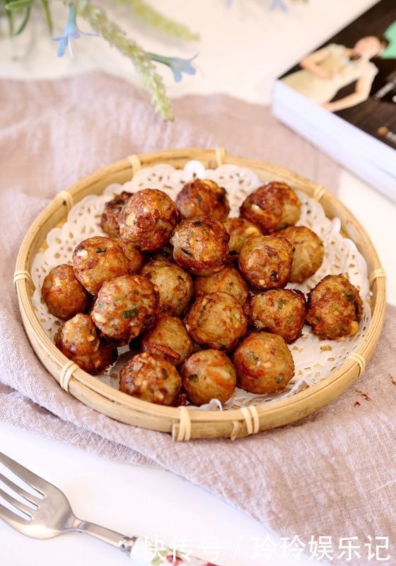 传统|白萝卜又出新做法,打破传统,私房秘制,加1物,香3倍!可炸可蒸