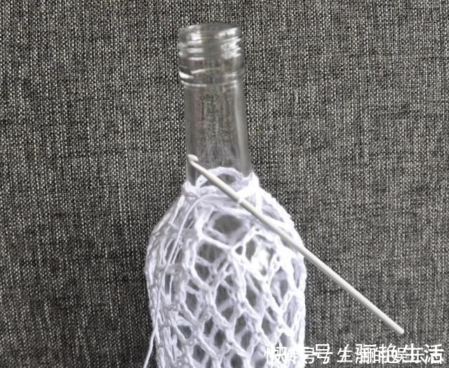 变废为宝|给普通的废旧玻璃瓶穿件衣服，颜值翻番！DIY变废为宝手工制作！