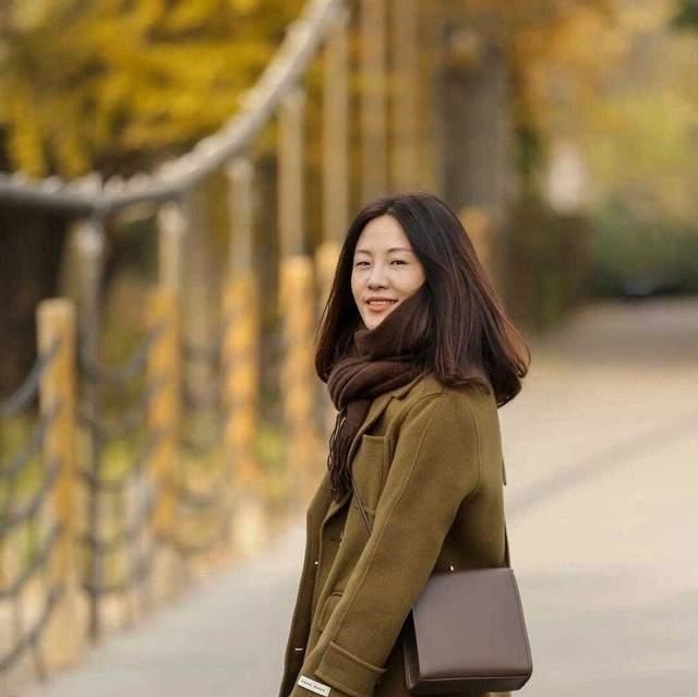 穿搭 40+的女人冬天也可以又美又飒,被这几套穿搭圈粉了,减龄又保暖