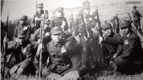 军阀|小军阀的红与黑:祸害百姓遭人恨,抗战之烈让人动容