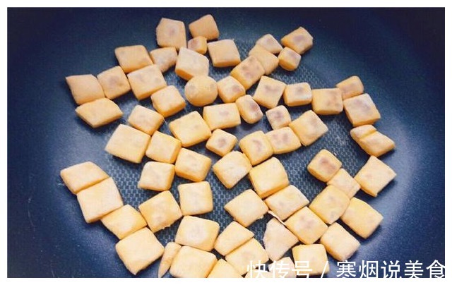 原来南瓜还能这样做,制作简单容易懂,给小孩做零食,美味又健康