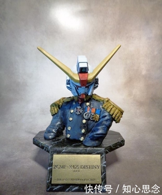 模玩控|模玩控:高达拟人胸像改造,巴巴托斯、命运、独角兽哪款是你的最爱?