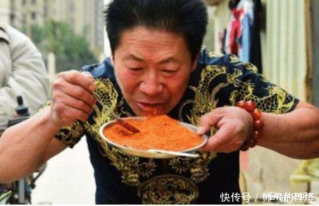 一天吃5斤的中国辣王,曾把辣椒当饭吃,如今怎么样了
