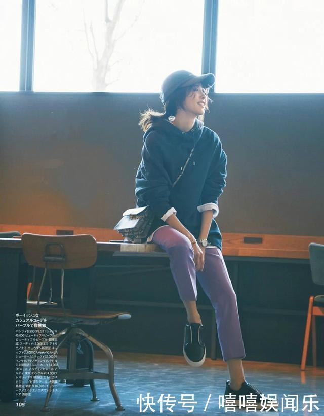 孟晚舟堪称中年女性穿衣标杆!卫衣叠穿衬衫年轻十岁,减龄又时髦