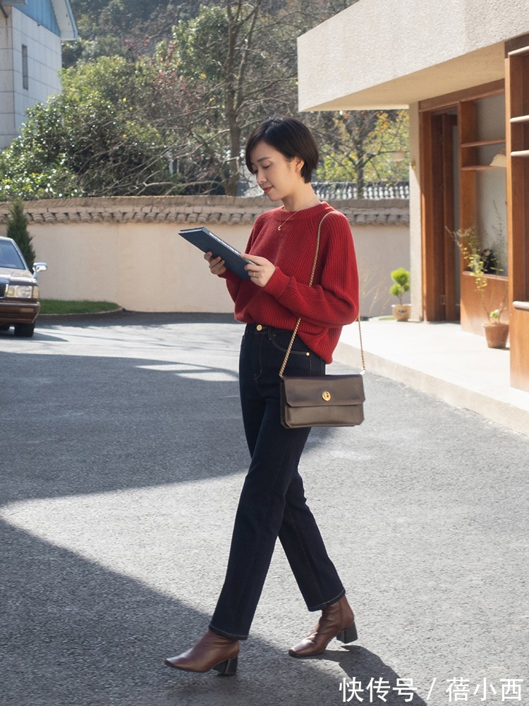 踝靴 新年买鞋子太纠结?有这3双搭配就够了:乐福鞋、齐踝靴、粗跟靴