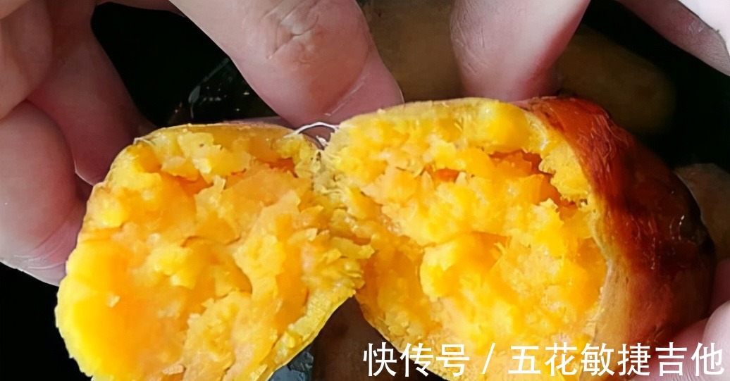 烤红薯时，不要用烤箱了！电饭锅不放一滴水，糖汁四溢香软好吃！