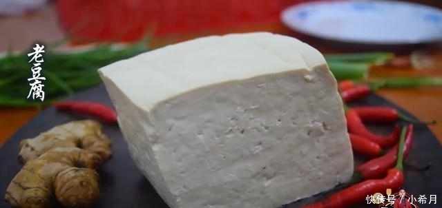 从不|我家豆腐从不炖着吃,不煎不煮,做法很简单,好吃极了