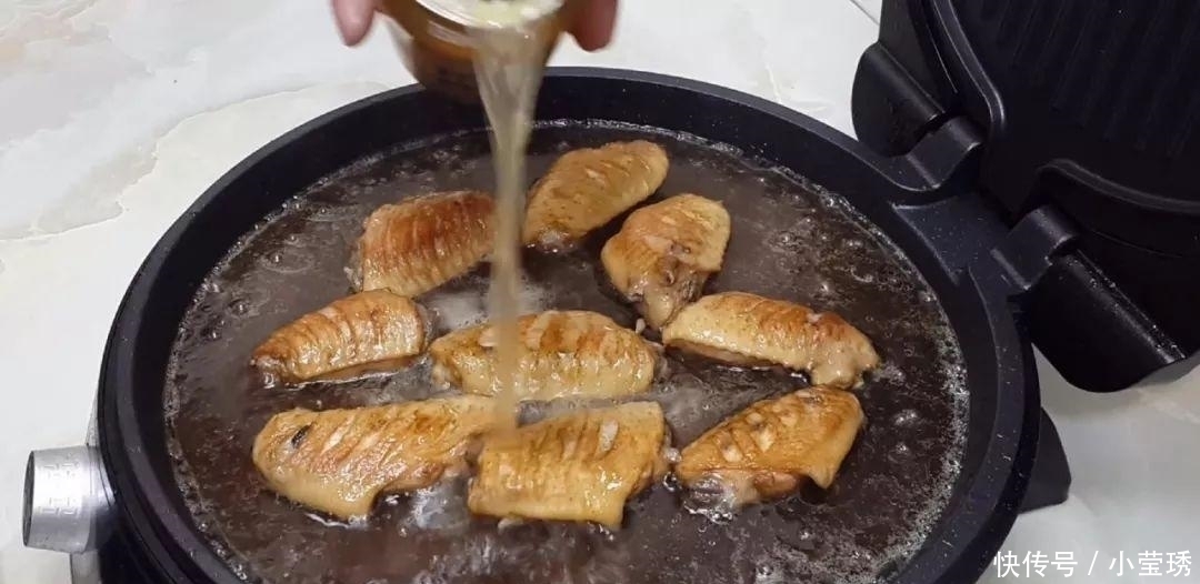 10个鸡翅, 1瓶可乐, 教你在家自制可乐鸡翅, 好吃到满嘴都是油