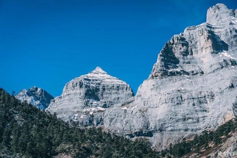 跨越雪山，寻找消失地平线上的巴拉格宗