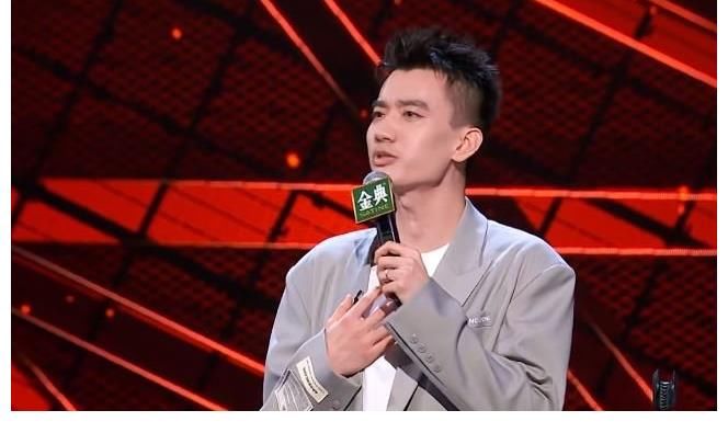 《脱口秀大会4》何广智变帅,颜值压倒徐志胜,表演太短没听够!