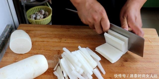  泡椒|饭店的泡椒萝卜条为什么那么好吃，原来诀窍这么简单，看一遍就会
