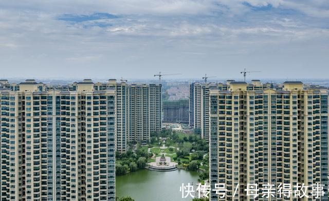 闷热|同一栋楼,为何西户卖光了东户却没有人买?内行:主要有3点原因