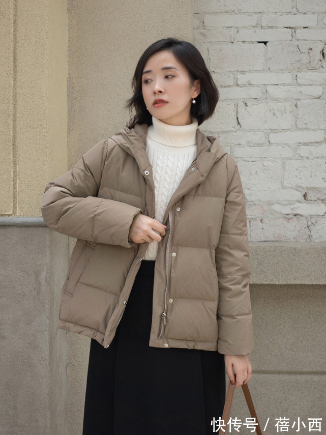 今年建议少穿“大衣”多穿“羽绒服”,学博主这样穿,保暖还洋气