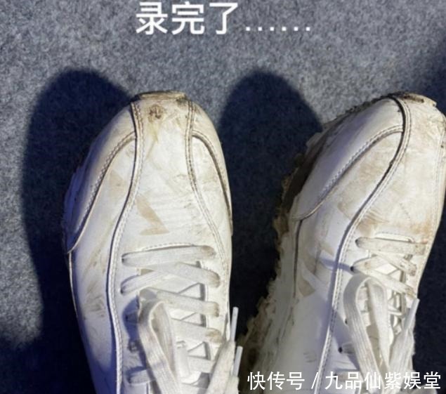 邓伦录《密逃3》嗓子喊哑,还发文提问!网友现场听到他喊救命!