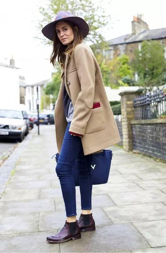 这三款平底鞋配大衣，经典又时髦，绝对是气场十足！