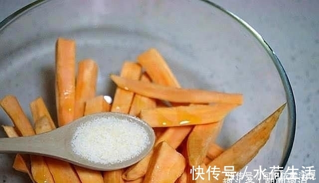 减脂|女孩把它当成零食,每天不离口,吃不胖还能减脂!