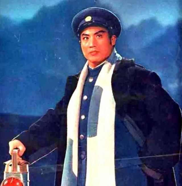 李少春|钱浩梁《红灯记》李玉和,红极一时,如今怎么样了