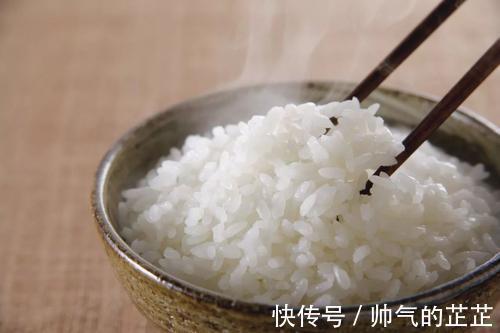 油炸食品|胃不好的人可以吃馒头吗提醒想养胃,3种食物尽量避开