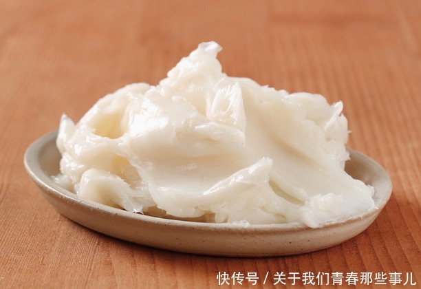 洁白|熬猪油时,只会加盐还不够!多加3样,猪油洁白香浓,放1年不会坏