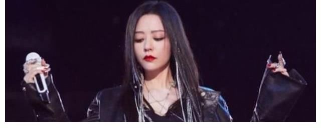 江苏卫视跨年八大名局面:张杰创全场收视顶峰,杨千嬅掀回想杀