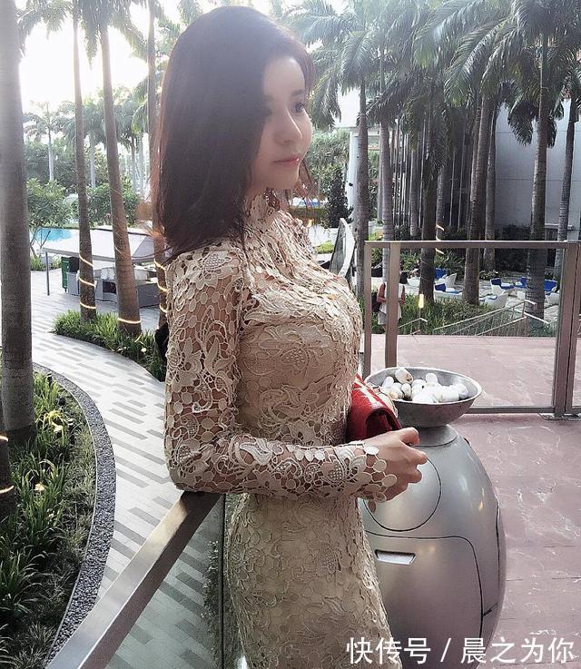 小蛮腰|95年新加坡嫩模,小蛮腰与蜜桃臀强烈吸睛,凹凸身材离不开锻炼!