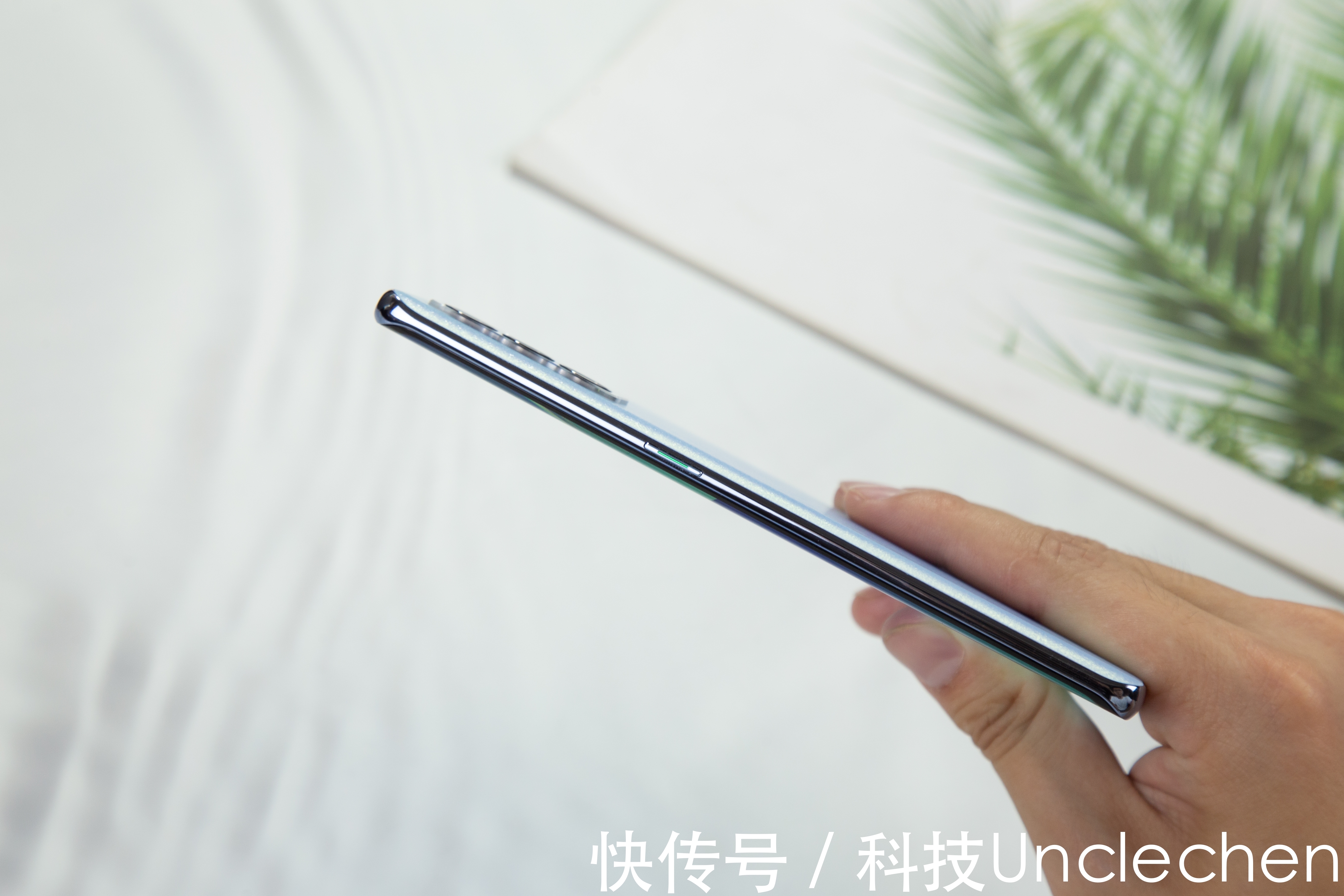 远峰蓝|比远峰蓝更好看？华为首发新色+OPPO Reno6二次进化，你更看好谁？