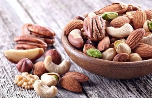 女性|女性到了中年常吃3种食物,排毒养颜,延缓衰老,早吃早受益