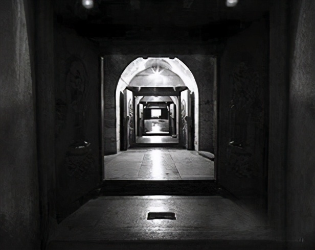 长明灯$意大利古墓发现神秘电灯,亮1500年从未灭过,专家:我解释不了